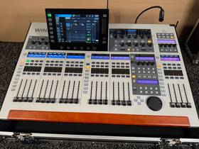 0603-afc86-us1 Behringer Wing 48-channel 28-bus Digital Mixer Console Flight Case Dante Mint