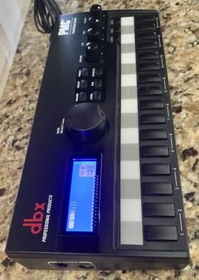 Dbxpmc-04 Dbx Pmc16 Personal Monitor Controller 16 Channels Model Excellent