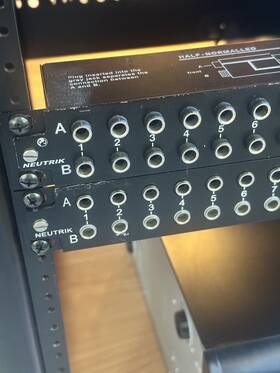 Nu-nys-spp-l1 Neutrik Two - Nys-spp-l1 1/4 Inch Trs Jack Balanced Patch Bay 19 Rack Mountable