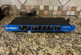 Peavey 00459010/abj02 Kosmos 1u Rack Sub Harmonic Generator Analog 2-ch Balanced Xlr/trs