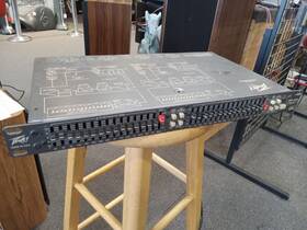 05583155 Peavey Eq 215 Stereo Graphic Equalizer Parts Only Not Working