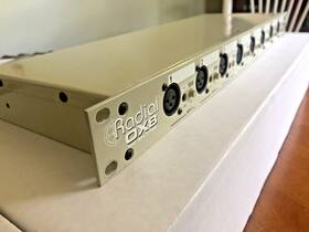 0x8r Radial Engineering Ox8r Rackmount 8-channel 3-way Transformer Isolated Microphone Splitter