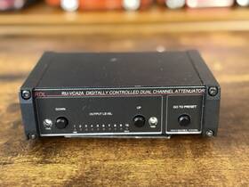 Ru-vca2a Rdl Digitally Controlled Dual Channel Tabletop Attenuator Black