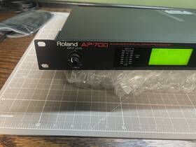 Ap-700 Roland Ap700 Advanced Equalizing Processor Ap 700