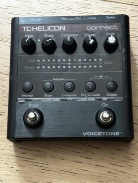 000311 Tc Helicon 996 Voicetone Correct. Works Great. Includes Adapter/manual/dvd