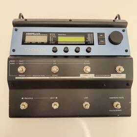 Tc-helicon Tfw031 Tc-helicon Voicelive Vocal Multi-effects Processor Harmonizer Black Pedal