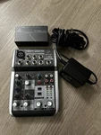 (used) Behringer Xenyx Q502USB 5-INPUT Mixer W/ HD400 Hum Destroyer. Fixed Price $29.00.