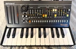 Roland VP-03 Vocoder Boutique Synthesizer W/ K-25M Keyboard, Gooseneck Mic, Manu. Fixed Price $385.00.